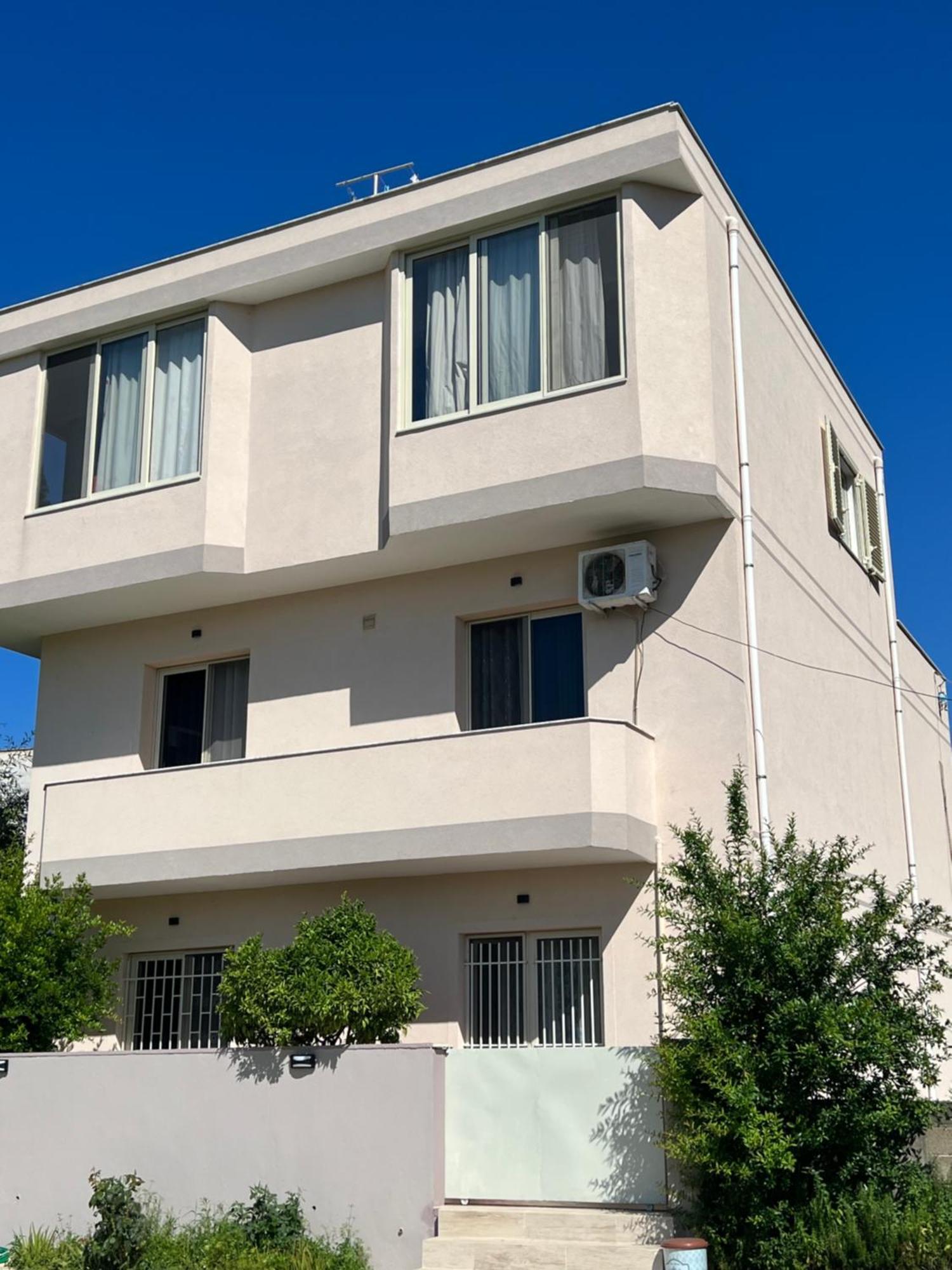 Guest House Sala Durres Bagian luar foto